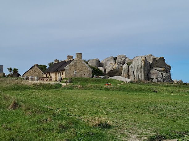 Aire de camping-car à Kerlouan