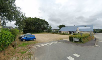 Aire de camping car à Guimiliau