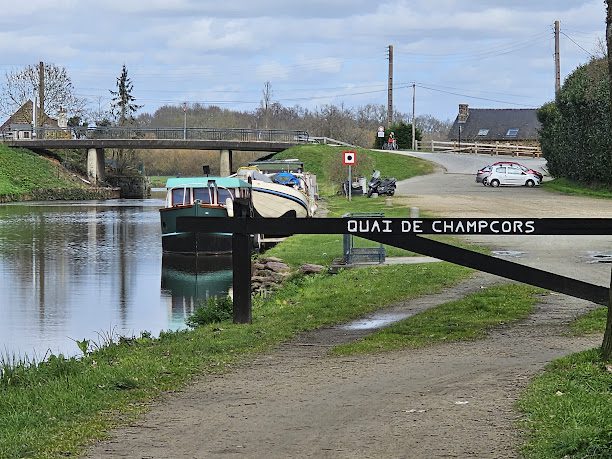 Aire de pique-nique camping car à Bruz