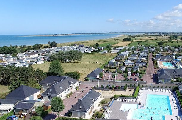 Camping La Sirene 4* à Montmartin-sur-Mer