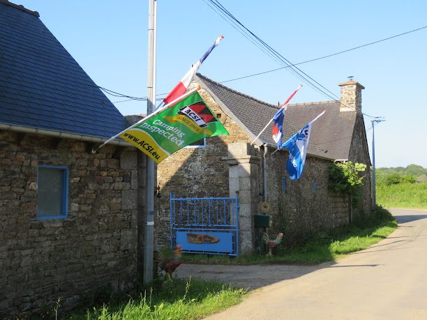 Camping Le Coq Hardi à La Roche-Jaudy