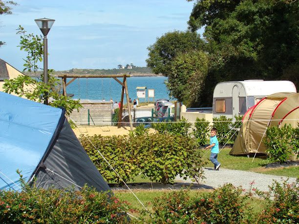 Camping Mirabel Les 4 Vaulx à Saint-Cast-le-Guildo