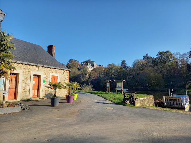 Camping Municipal du Bac à Menil