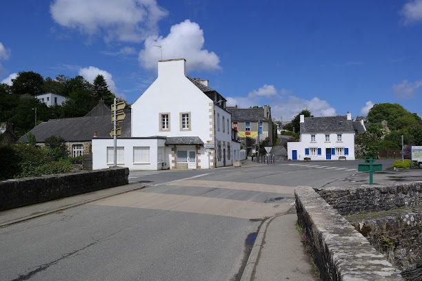 Place Jean Coat à Taule