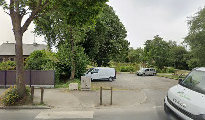 aire de stationnement camping car à Sens-de-Bretagne