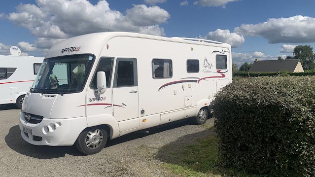 aire de stationnement camping car à Sougeal