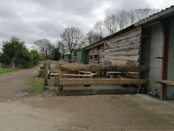 ferme pedagogique Les animaux du bois à Coatascorn